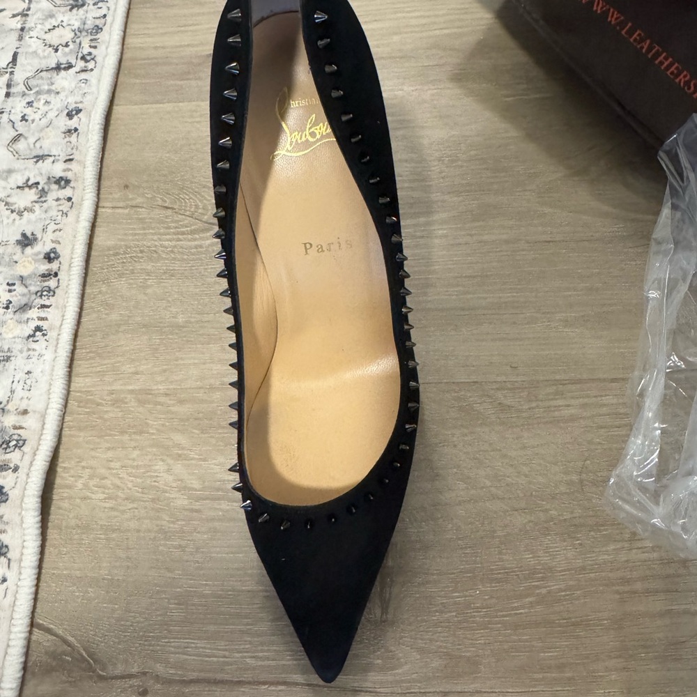 Black Studded Women's Shoe